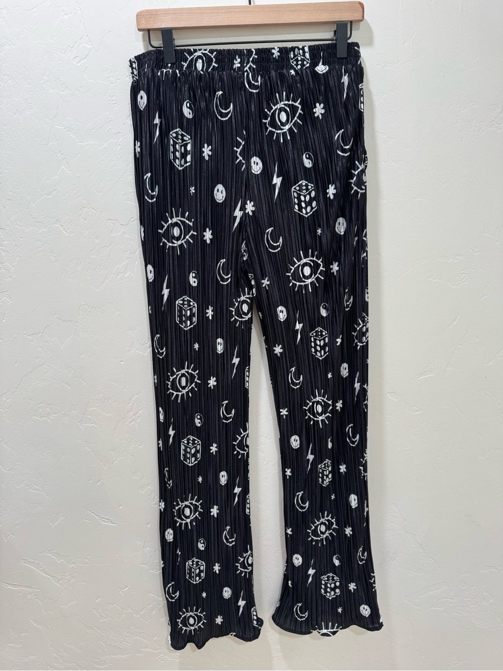 NWT Dressed in Lala What's Your Sign Notched Collar Plisse Set Black Medium - Picture 12 of 15